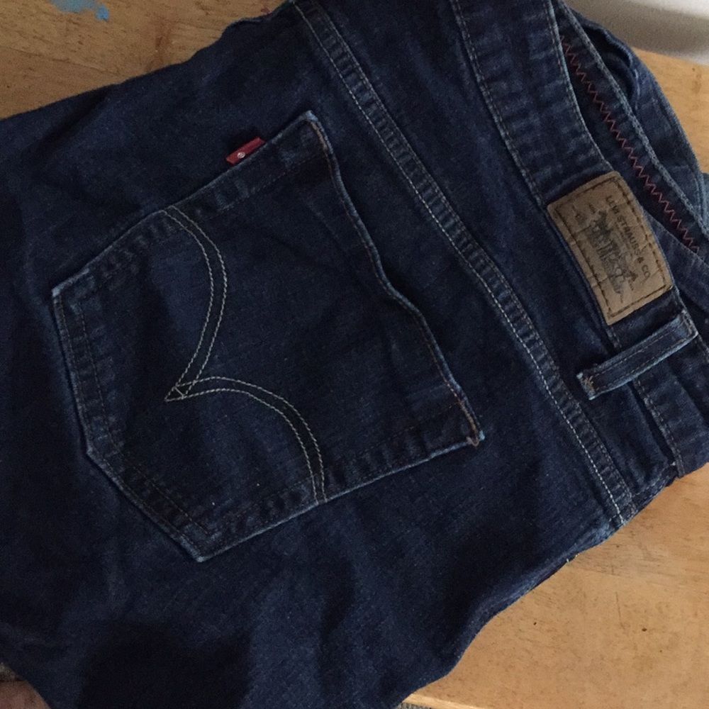 Women’s size 24 Levi’s 515 capris